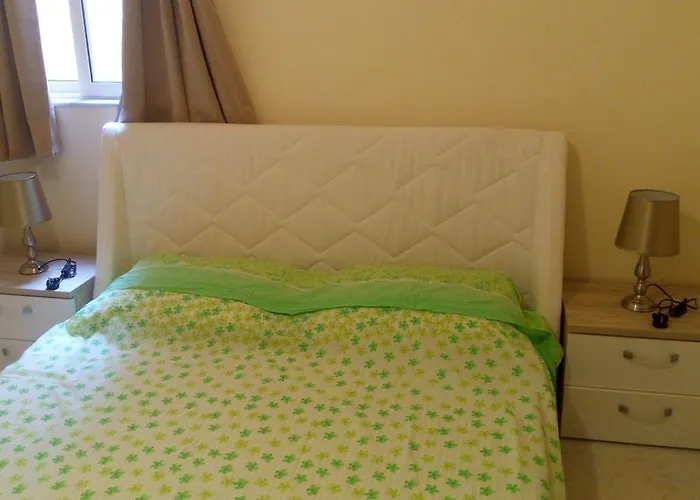 Seafront Blue Water Apartment *