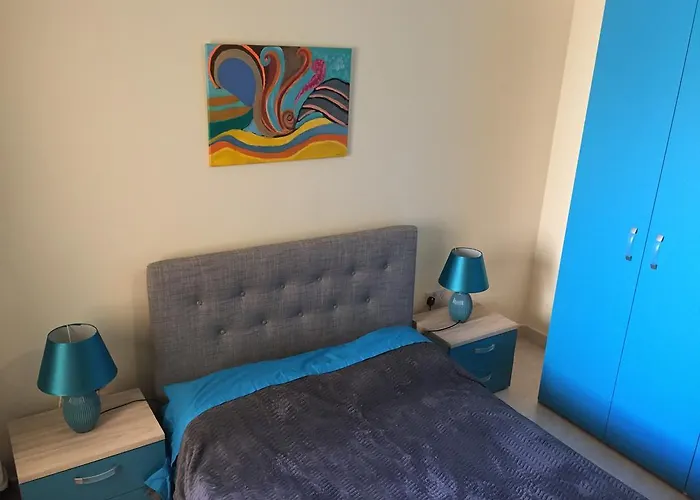 Seafront Blue Water Apartment St. Paul's Bay