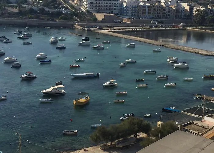 Apartment Seafront Blue Water *